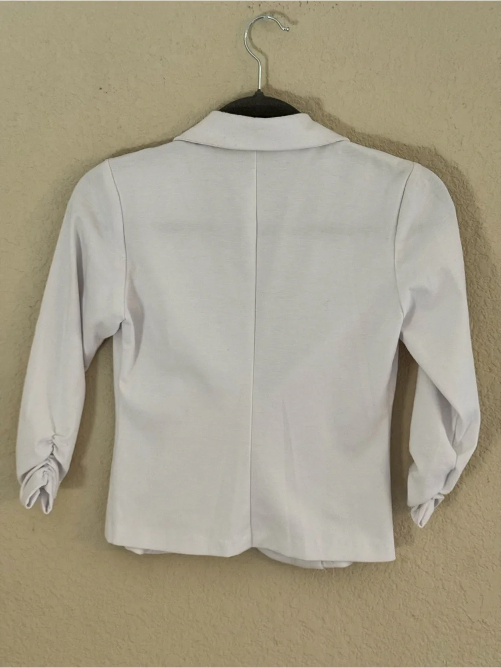 Auline Collection white 3/4 ruched sleeve blazer